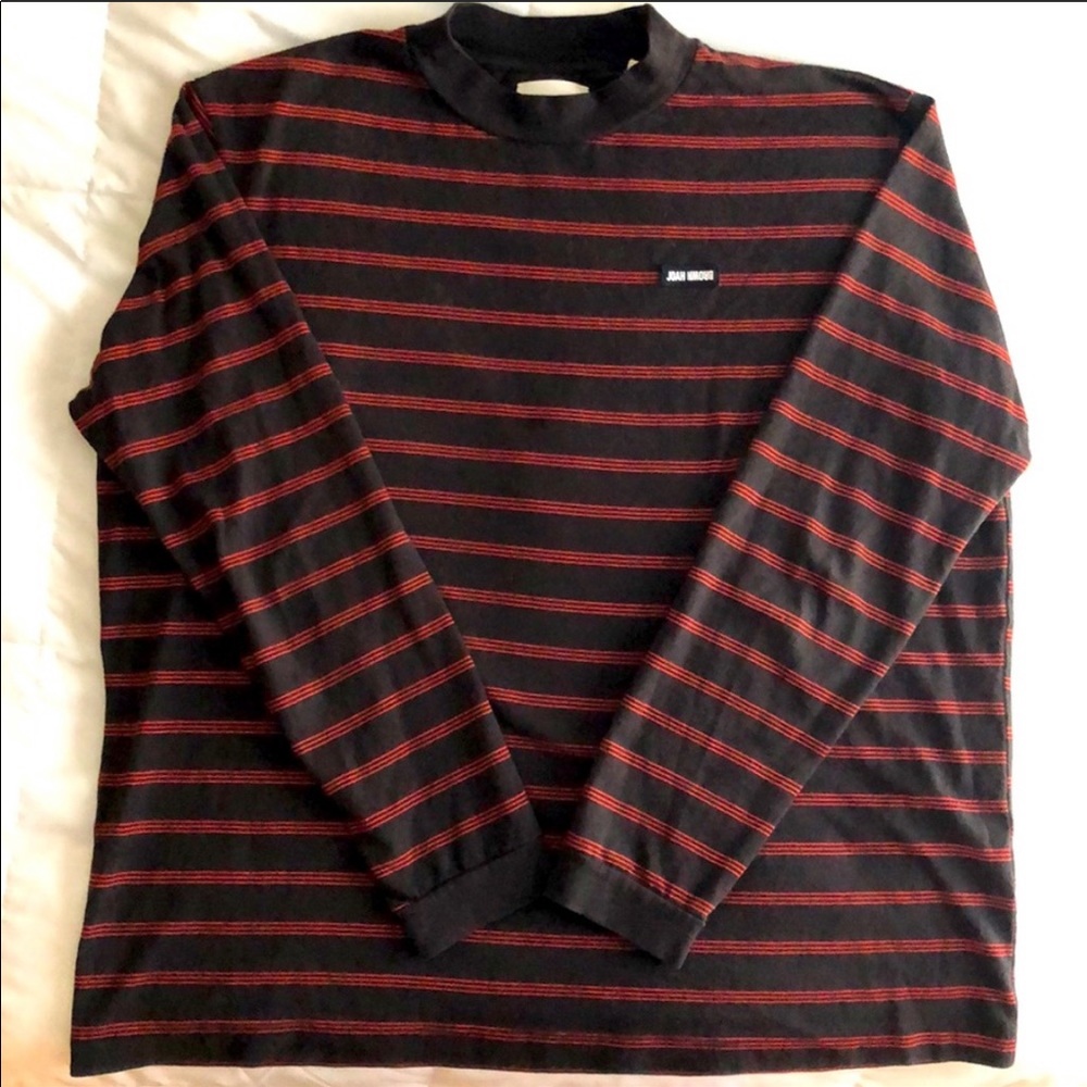 ISO: JB oversized tee in hot sauce and blue